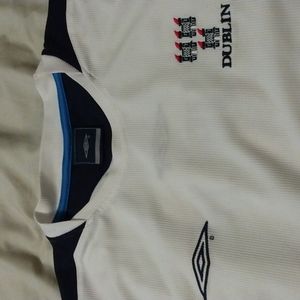 UMBRO DUBLIN JERSEY. EXCELLENT CONDITION. WICKING. MEN'S SIZE LARGE